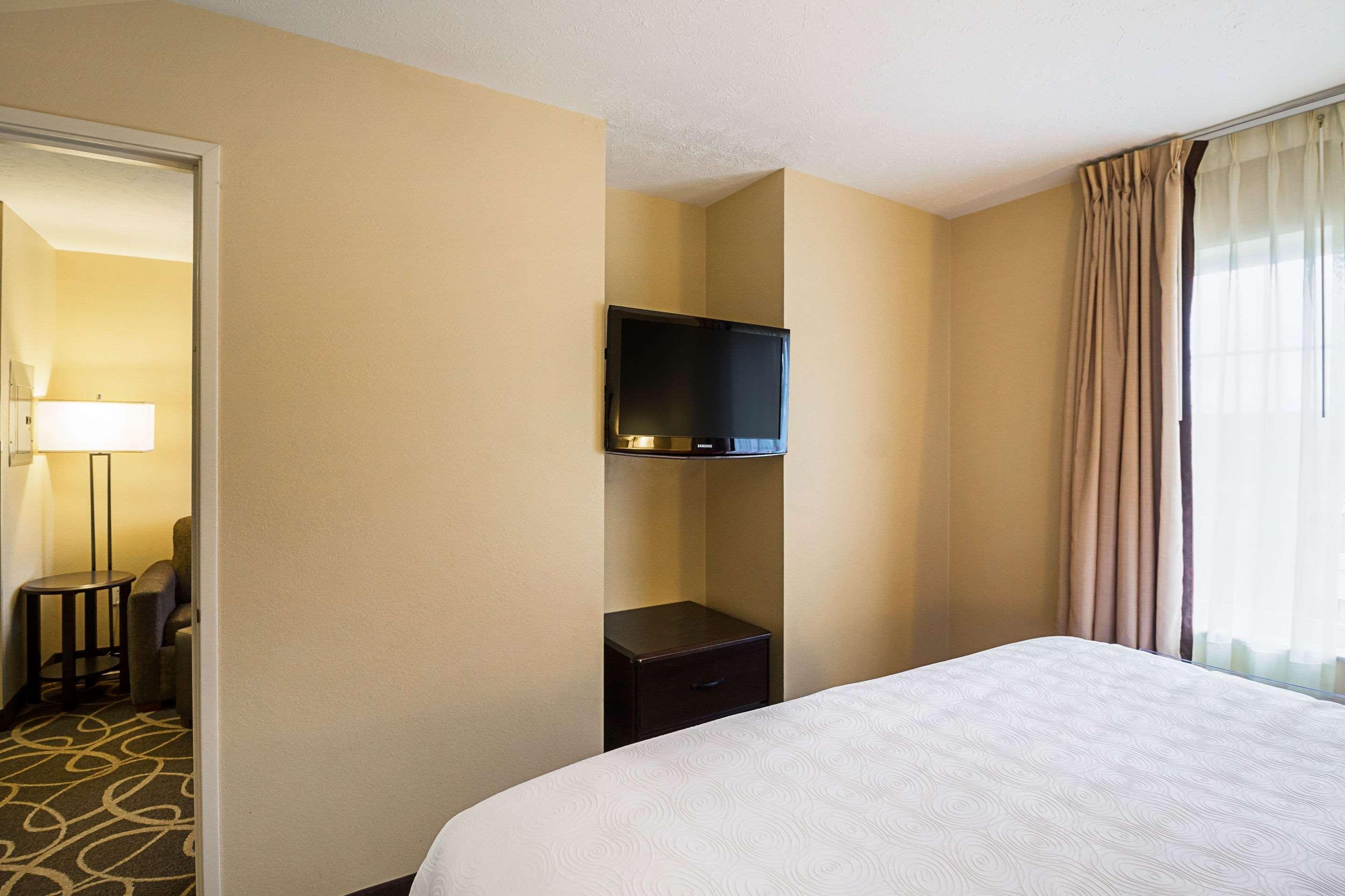Mainstay Suites Fargo - I-94 Medical Center Екстер'єр фото