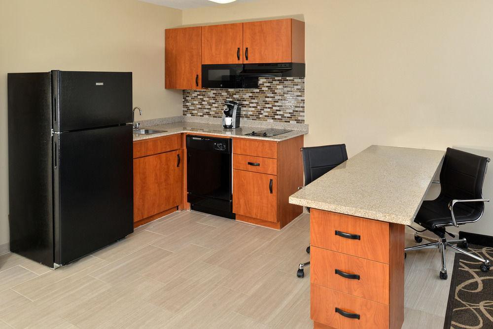 Mainstay Suites Fargo - I-94 Medical Center Екстер'єр фото